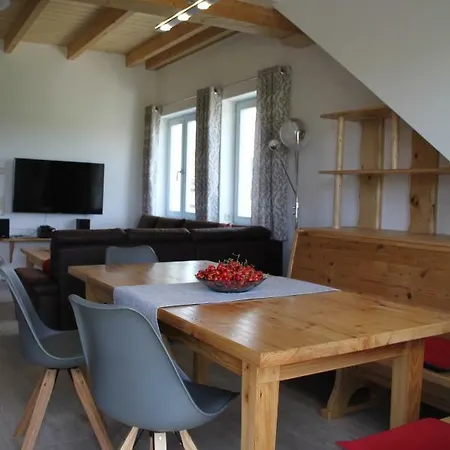 Alter Gutshof * Papstdorf